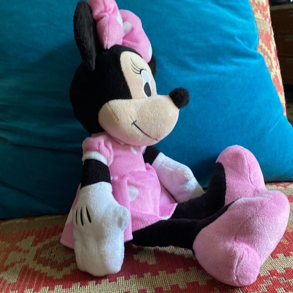💗Minnie mouse stuffed animal plush toy💗 - Picture 11 of 11